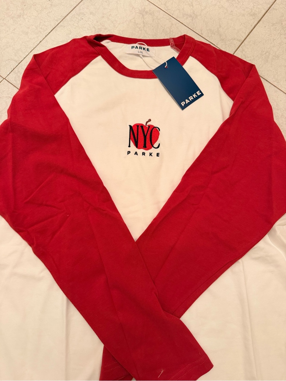 Parke exclusive nyc pop up NYC Red & White Raglan Crewneck Long-Sleeve Top
